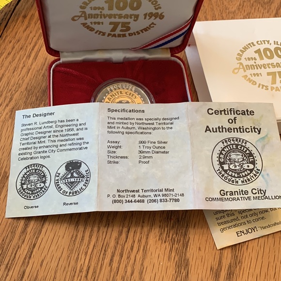 Granite City IL 1 oz .999 pure silver & 24k gold accent 100 yr anniversary coin - Picture 7 of 7